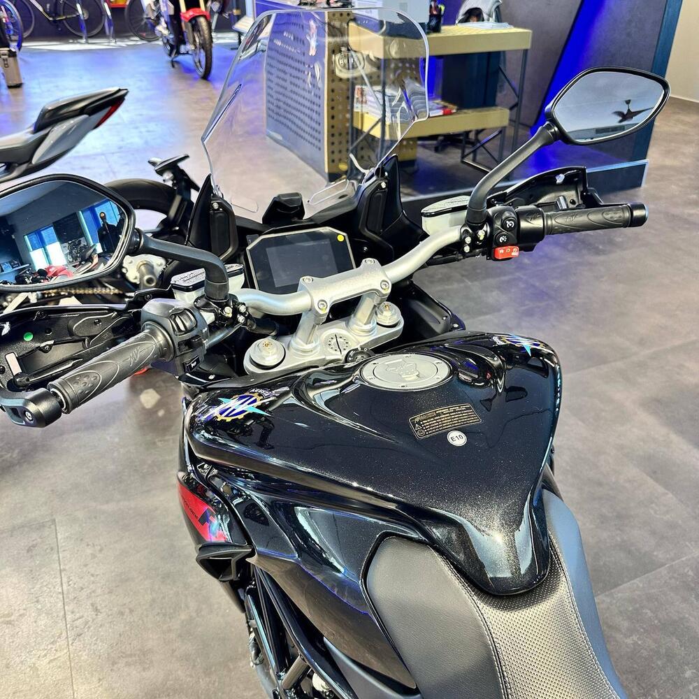 MV Agusta Turismo Veloce 800 R (2023 - 25) (4)