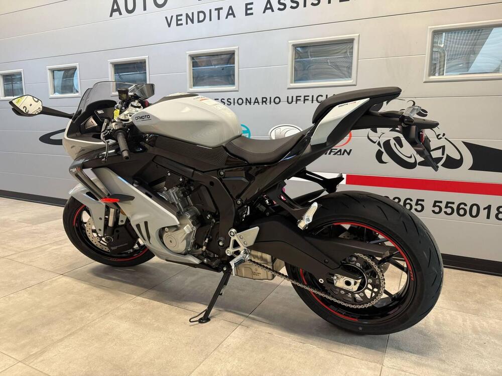 CFMOTO 675SR-R (2025) (3)