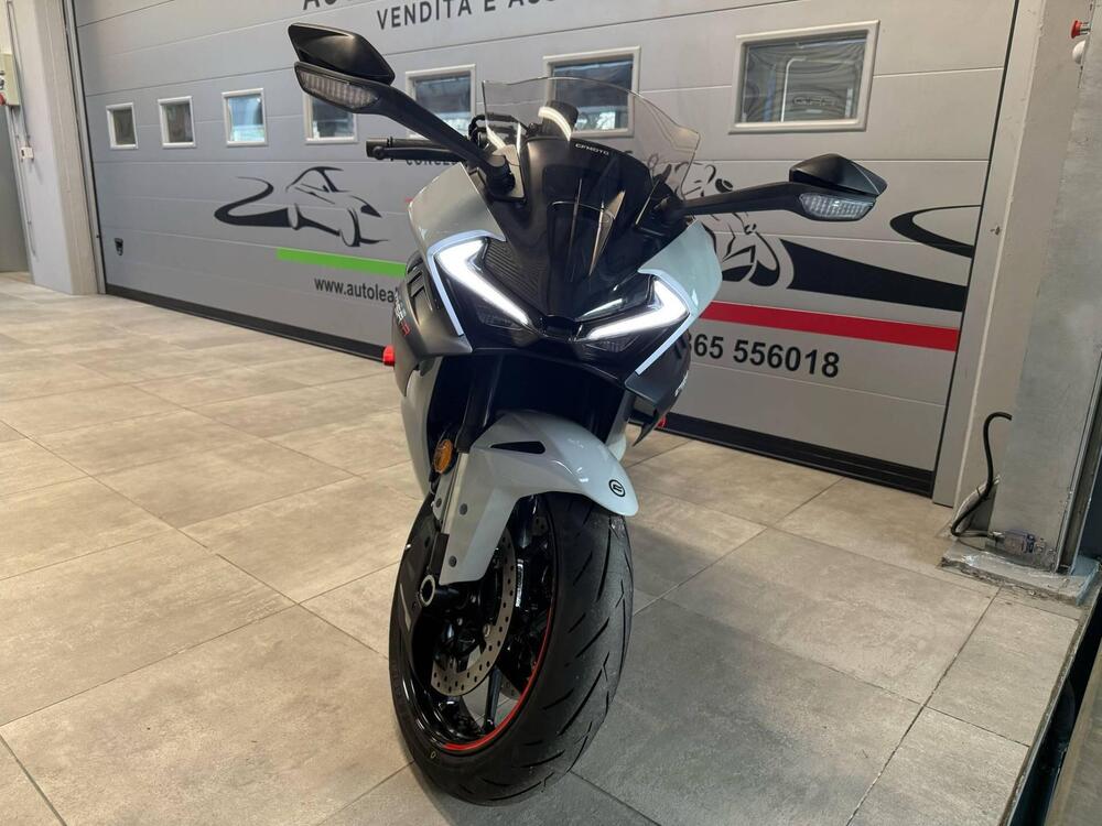 CFMOTO 675SR-R (2025) (8)