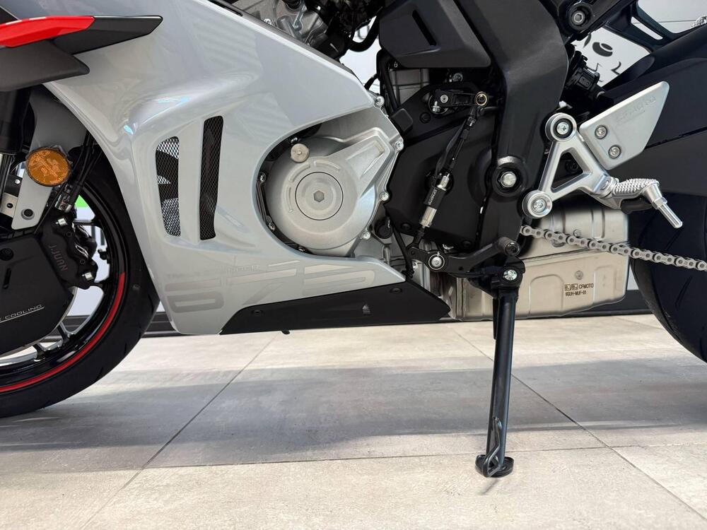 CFMOTO 675SR-R (2025) (17)