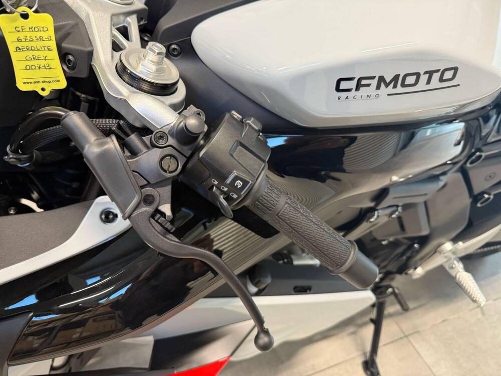 CFMOTO 675SR-R (2025) (18)