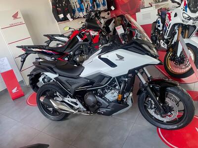 Honda NC 750 X (2025) nuova