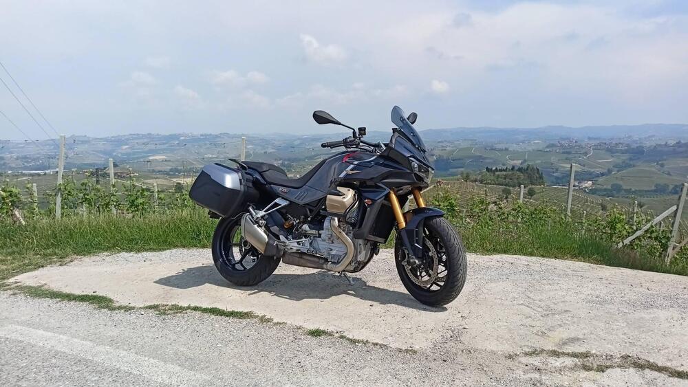 Moto Guzzi V100 Mandello S (2022 - 24) (5)