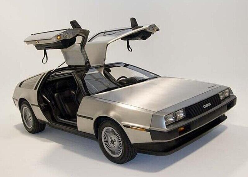 DeLorean DMC12 (da Wikipedia)