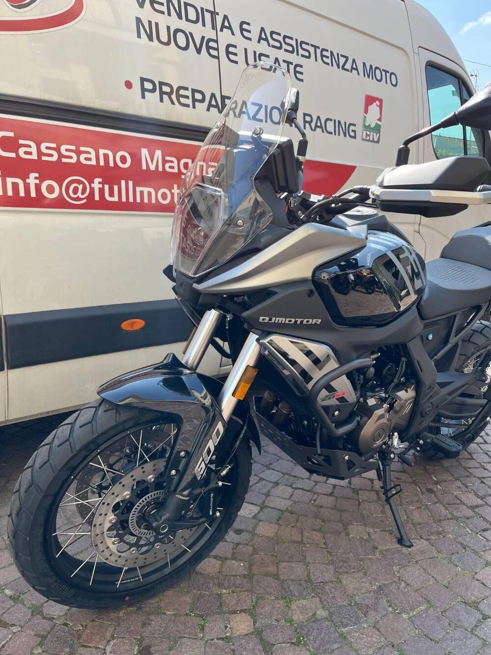 QJ Motor SRT 600 SX (2024 - 25) (3)