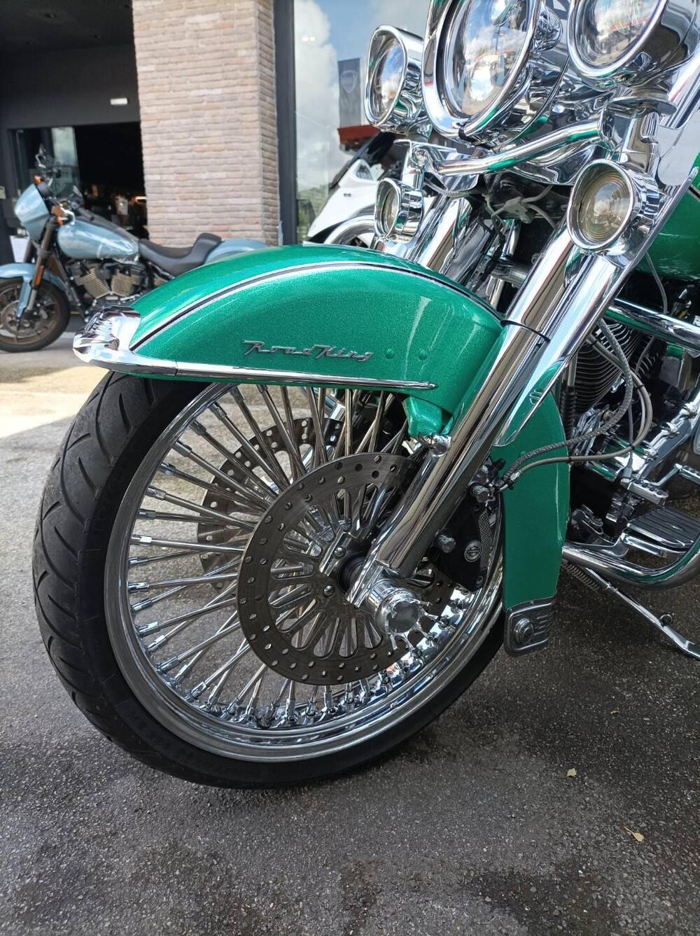 Harley-Davidson 1584 Road King Classic (2007 - 10) - FLHRC (6)