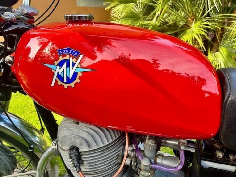 MV Agusta 350 Gt (10)