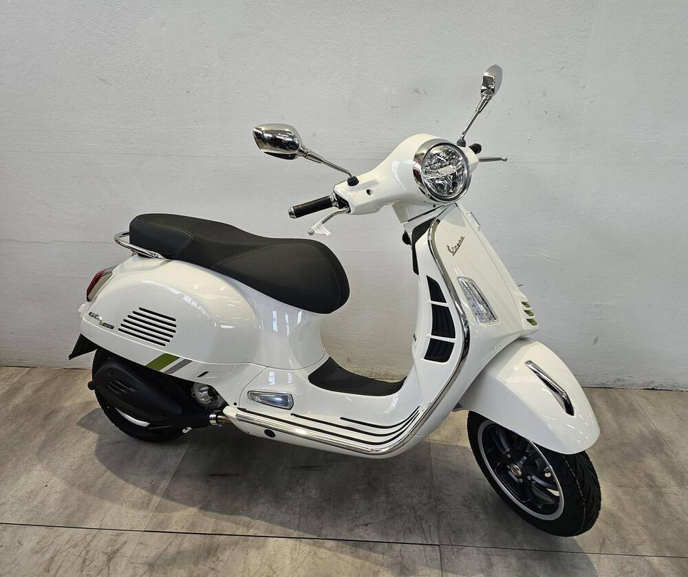 Vespa GTS 310 Super Tech (2025)