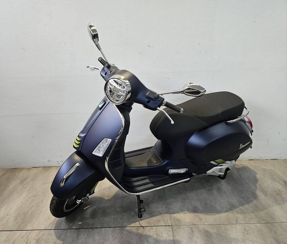 Vespa GTS 310 Super Tech (2025) (2)