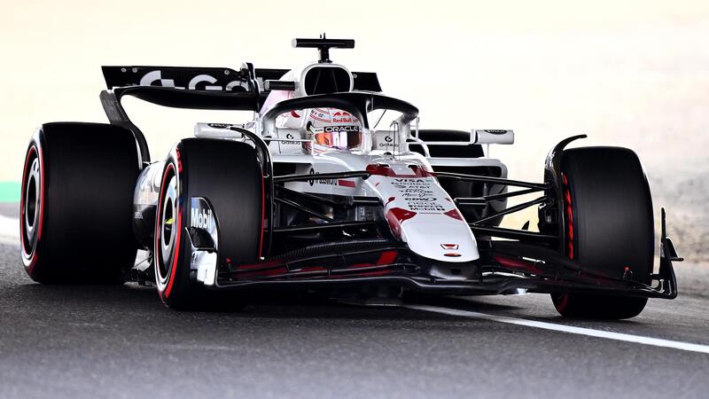 F1. Qualifiche GP Giappone: Verstappen torna in pole a Suzuka! Battute le McLaren, Leclerc 4&deg; ed Hamilton 8&deg;. Sainz penalizzato