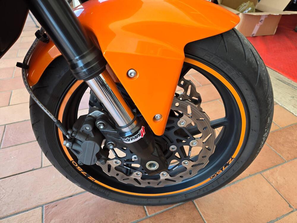 Kawasaki Z 750 (2007 - 14) (10)