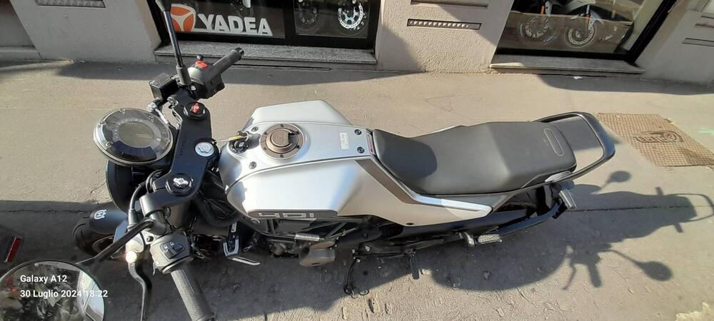 Husqvarna Vitpilen 401 (2021 - 23) (6)