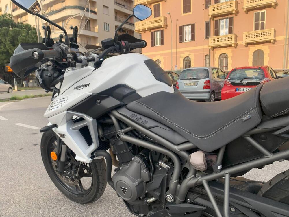 Triumph Tiger 800 XRx (2018 - 20) (4)