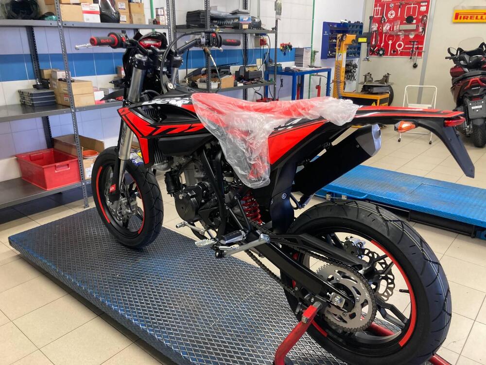 Betamotor RR 125 4T Motard T (2023 - 24) (4)