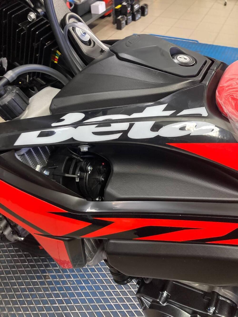 Betamotor RR 125 4T Motard T (2023 - 24) (5)