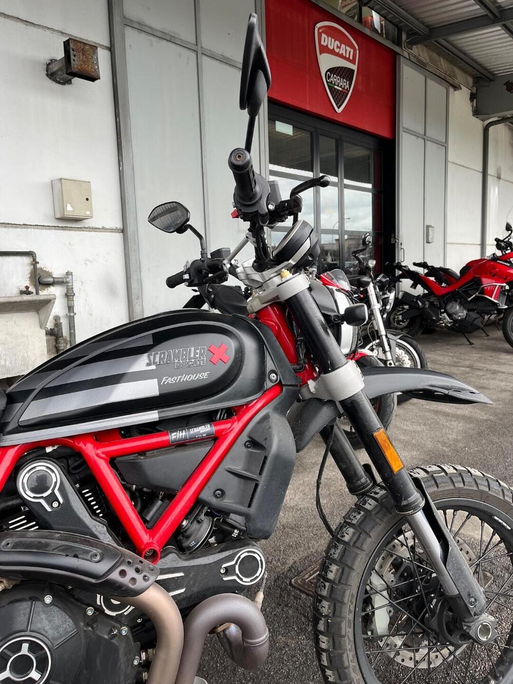Ducati Scrambler 800 Desert Sled Fasthouse (2021 - 22) (3)