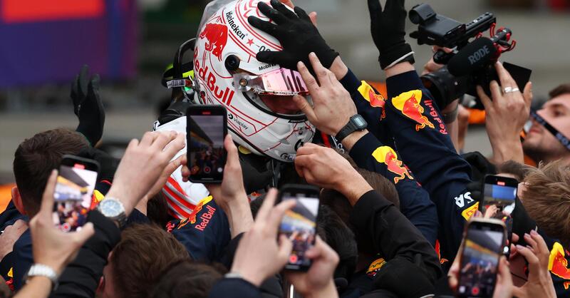 F1. GP Giappone, Verstappen dice addio ad Honda vincendo: &quot;Suzuka significa tanto per me. Ho spinto tanto per il congedo perfetto&quot;