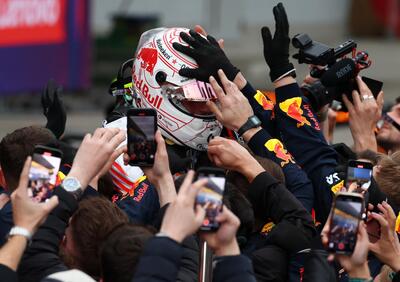 F1. GP Giappone, Verstappen dice addio ad Honda vincendo: Suzuka significa tanto per me. Ho spinto tanto per il congedo perfetto