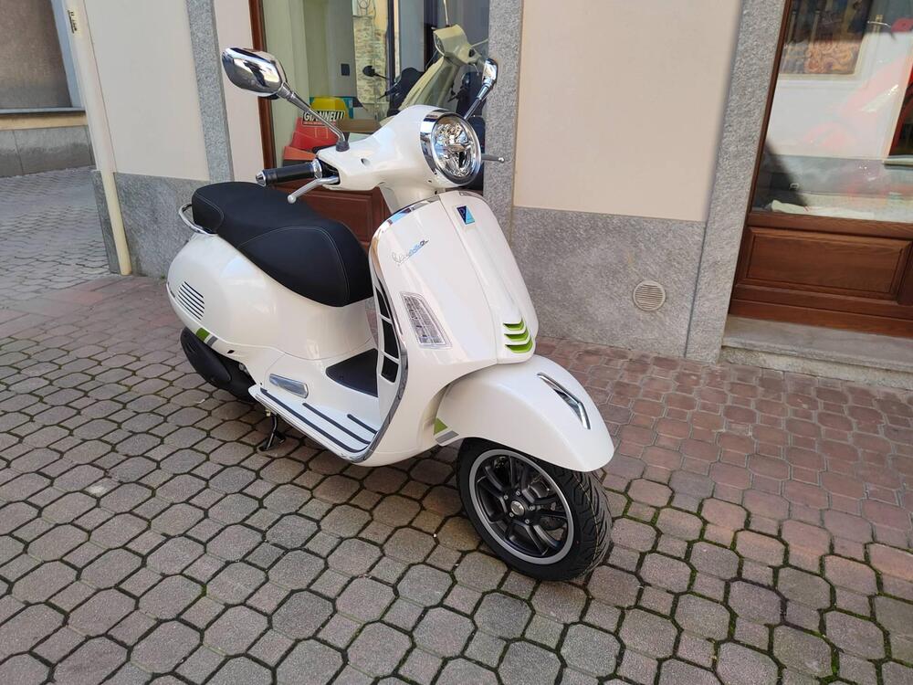 Vespa GTS 310 Super Tech (2025) (10)