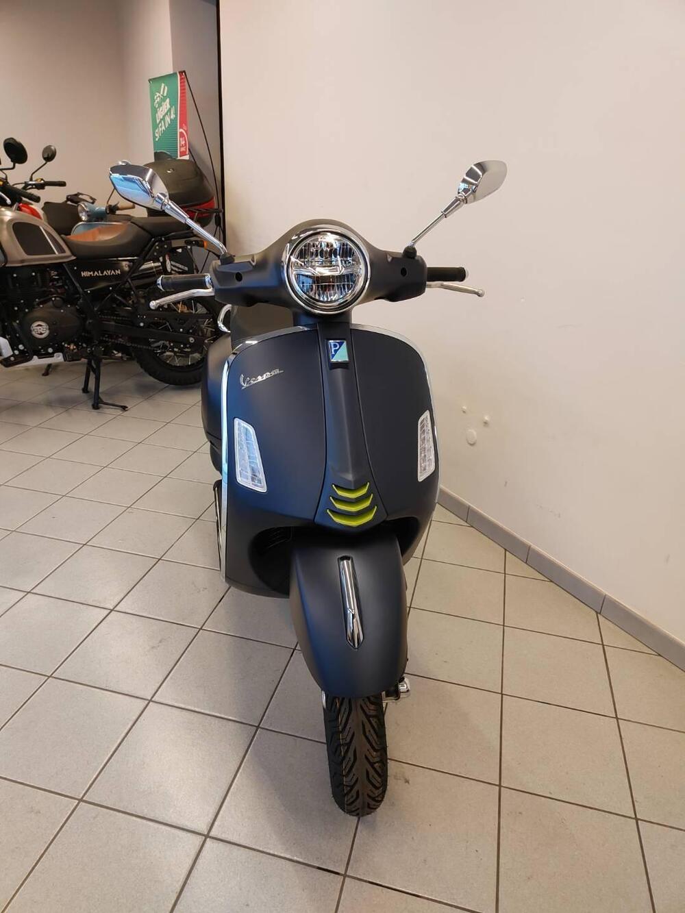 Vespa GTS 310 Super Tech (2025) (5)