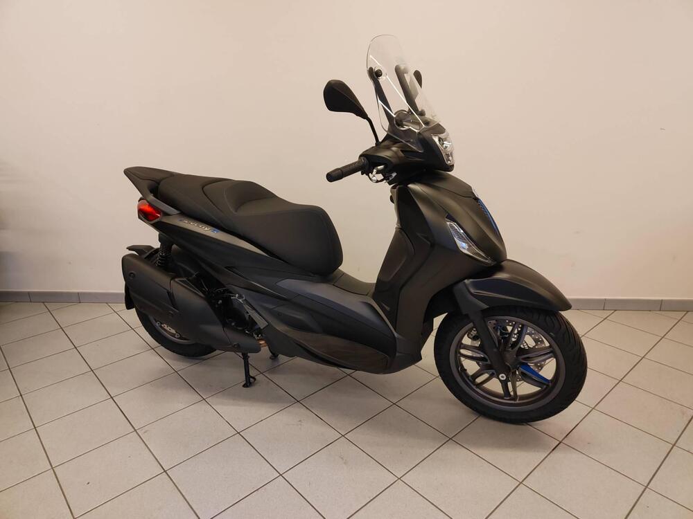 Piaggio Beverly 400 S (2025) (6)