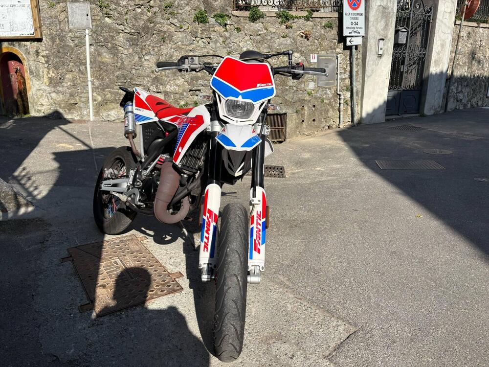 Fantic Motor Motard 50 Performance 2t (2020) (3)