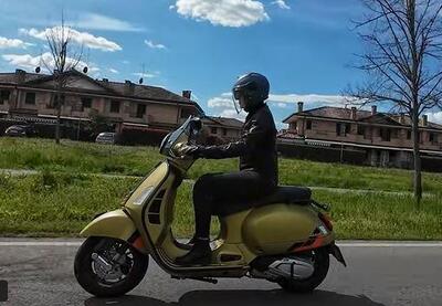 Vespa GTS 310 SuperSport TEST: cresce, si evolve, ma la Vespa &egrave; sempre la Vespa! [VIDEO]