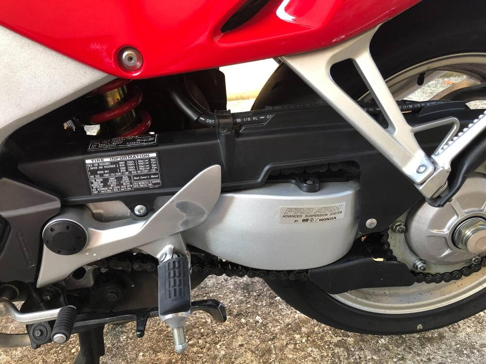 Honda VFR 800 fi (16)