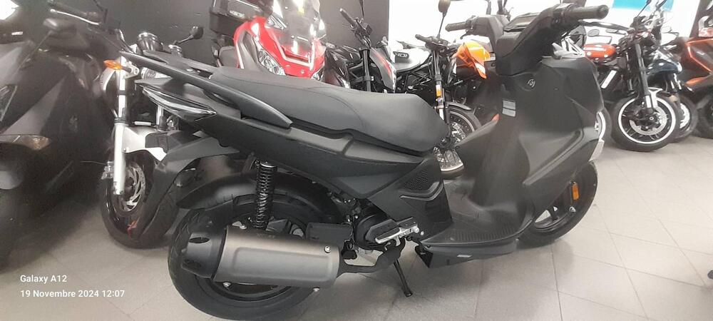 Kymco Super 8 50 R (2022 - 25) (3)
