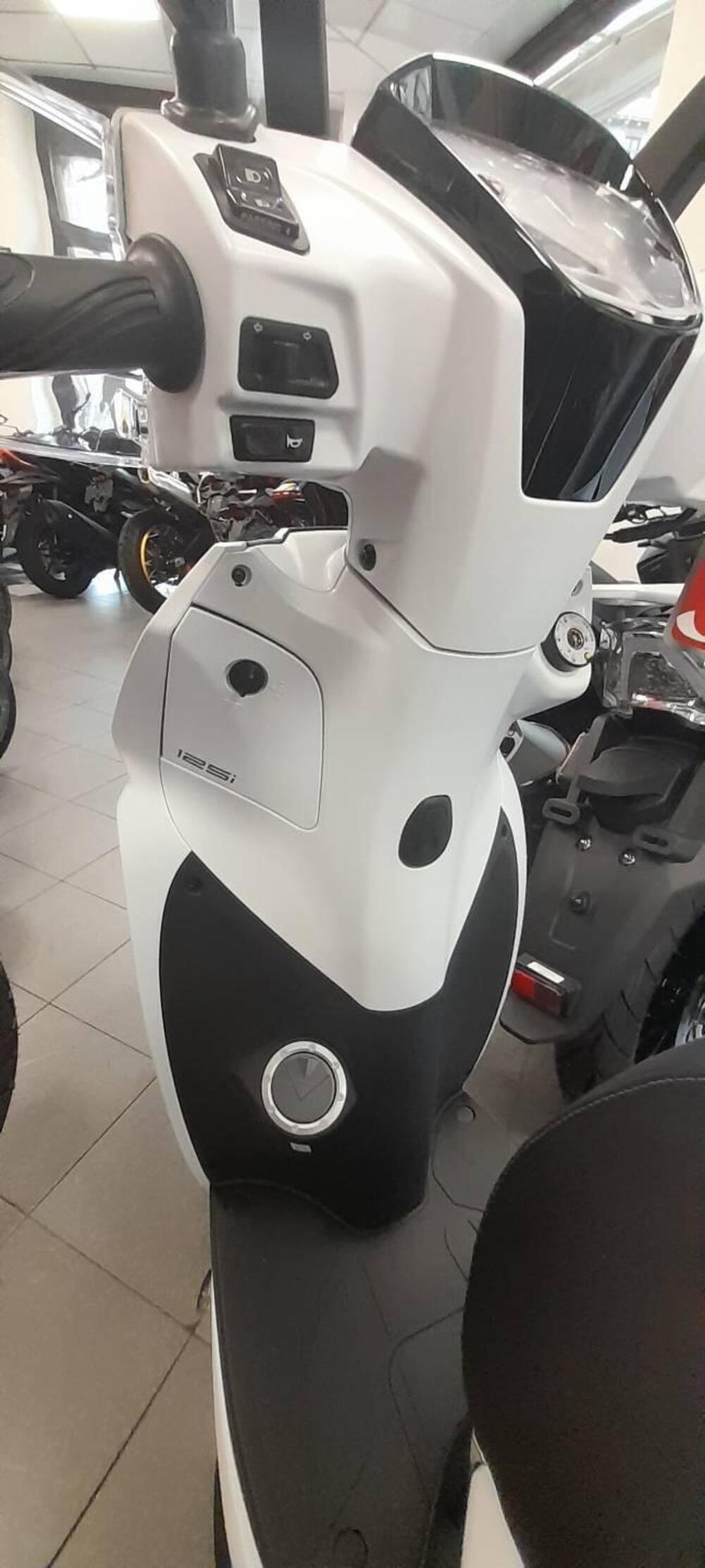 Kymco People 125i S ABS (2024 - 25) (3)