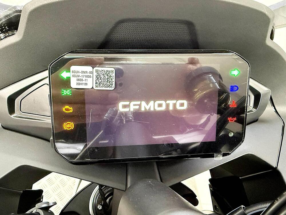 CFMOTO 675SR-R (2025) (19)