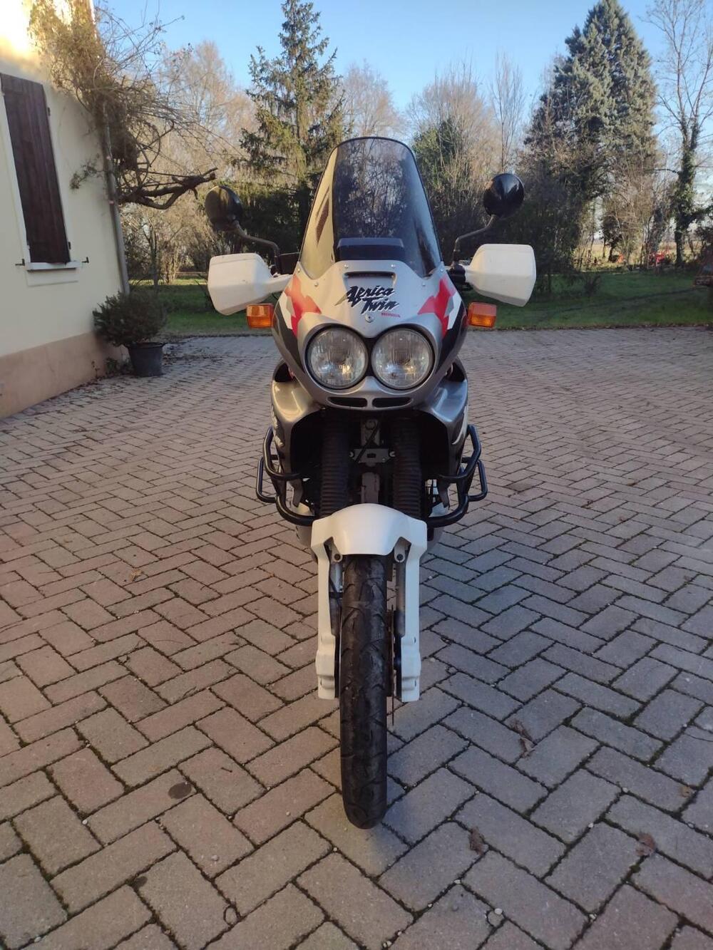 Honda Africa Twin XRV 750 (1996 - 02) (2)