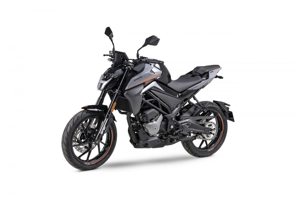 CFMOTO 300NK (2021 - 26)
