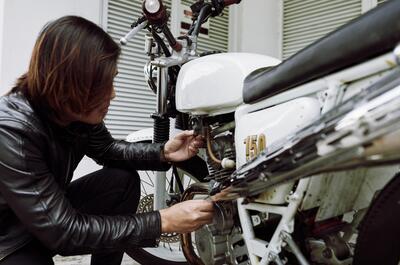Pronti a tornare in moto? Tutto quello che puoi desiderare per prepararla alla stagione, su eBay