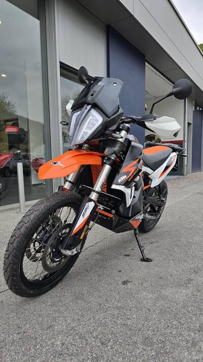 KTM 890 Adventure R (2021) usata