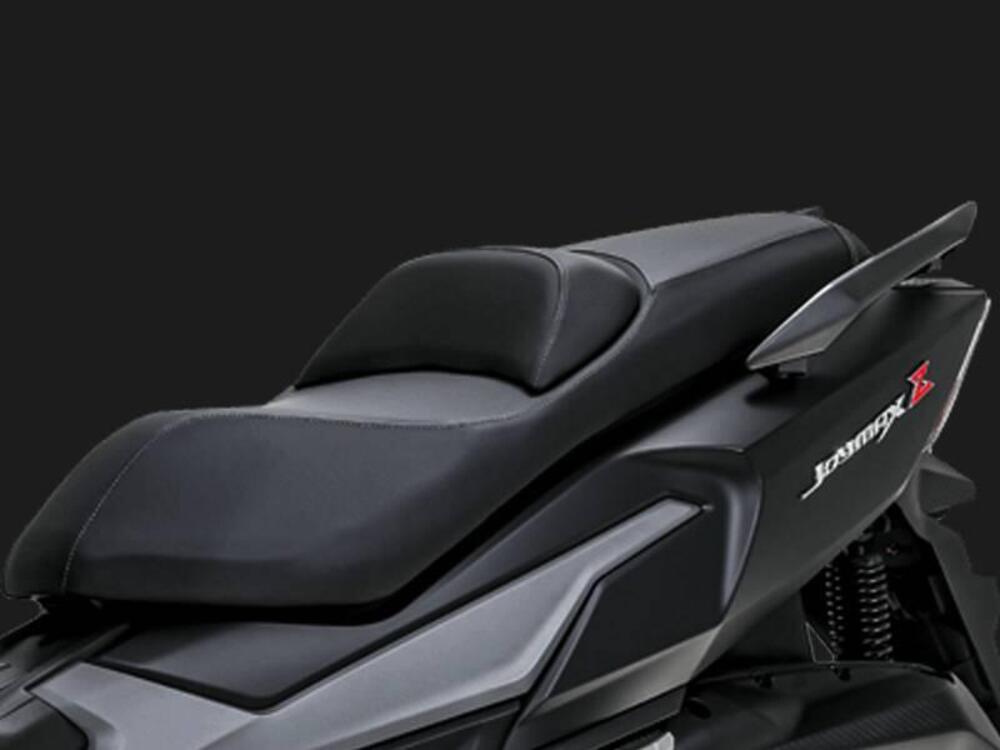 Sym Joymax 300 Z (2025) (7)