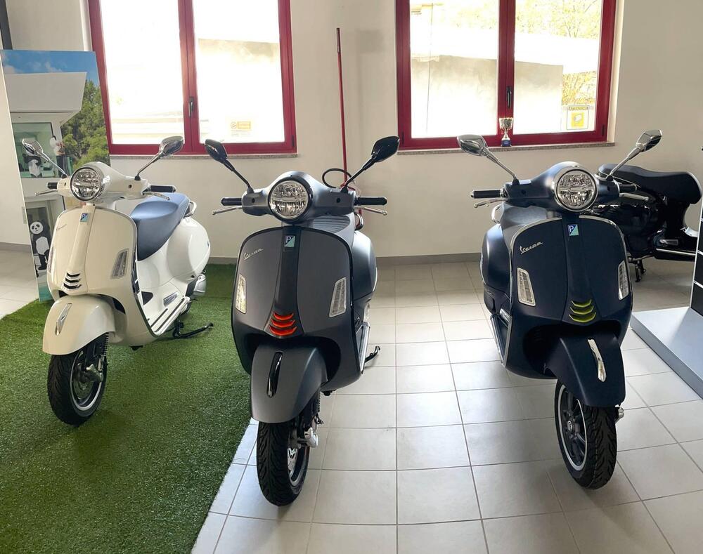 Vespa GTS 310 Super Tech (2025) (3)