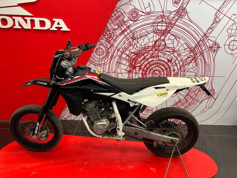 Husqvarna SM 125 (2010 - 12) (7)