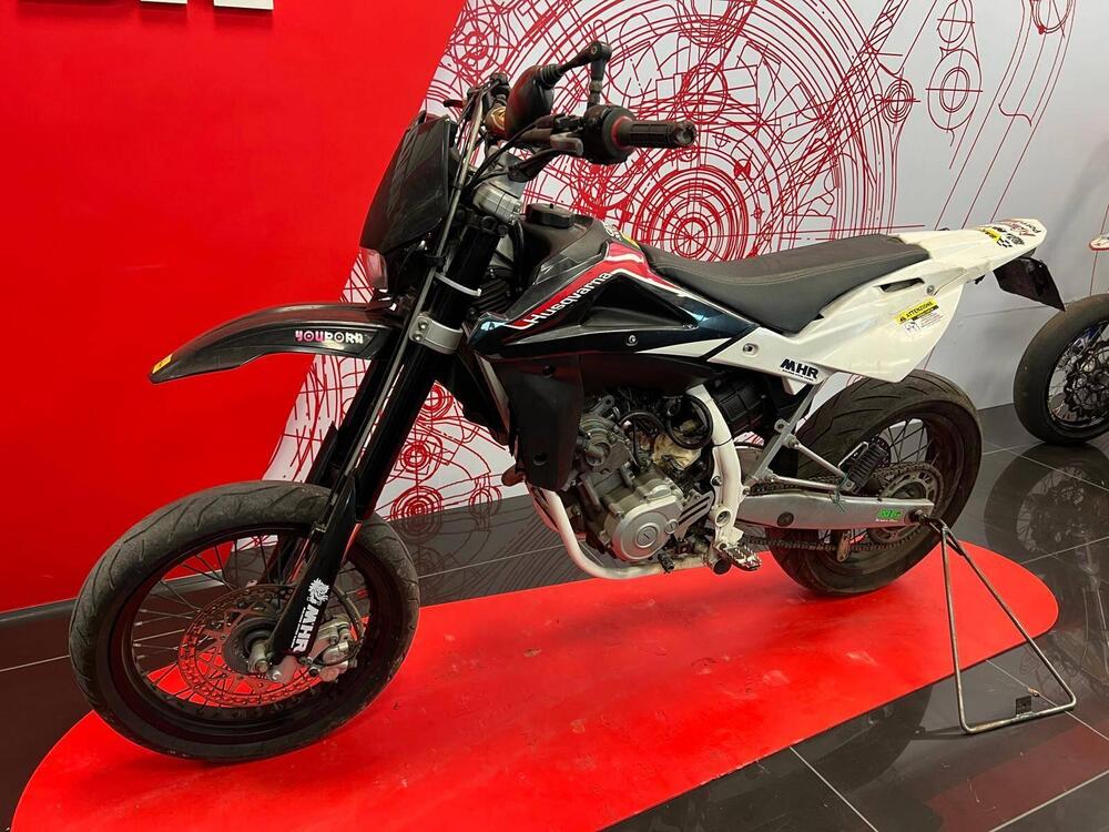 Husqvarna SM 125 (2010 - 12) (10)