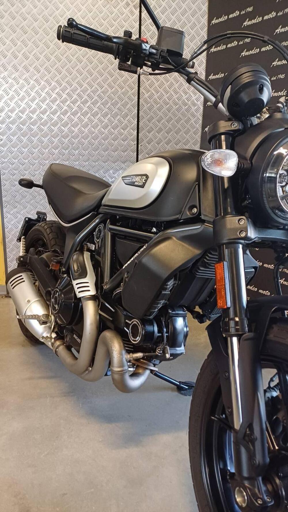 Ducati Scrambler 800 Icon Dark (2021 - 22) (5)