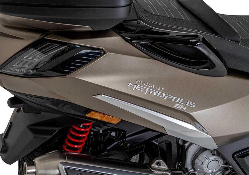 Peugeot Metropolis 400 Metropolis 400 Active (2025) (6)