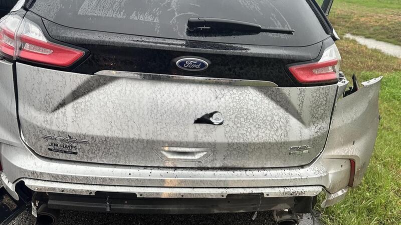 Se ti colpisce un fulmine mentre vai in auto&nbsp;cosa&nbsp;succede?