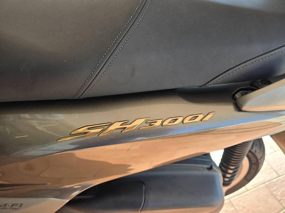 Honda SH 300 i Sporty/Special (2013 - 14) (6)