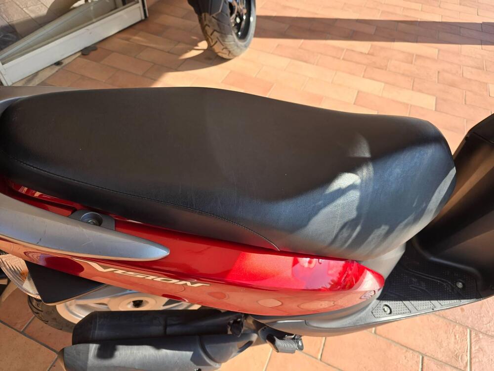 Honda Vision 110 (2011 - 16) (6)