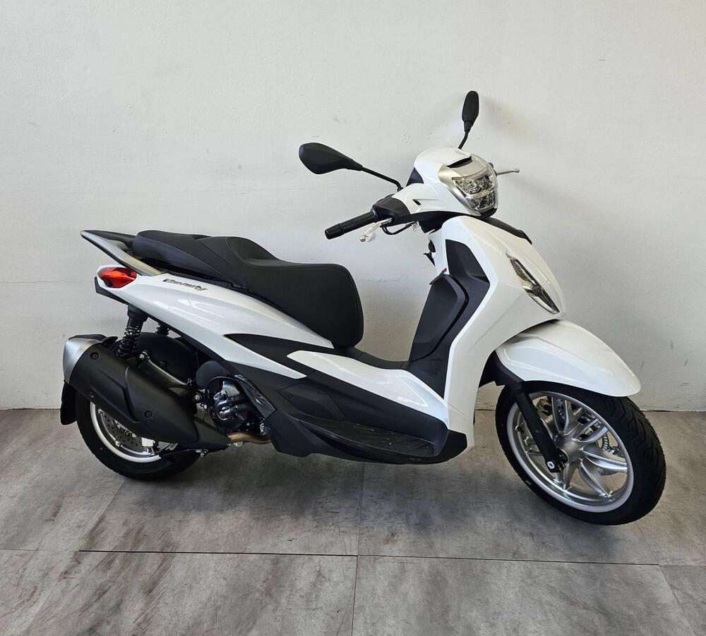 Piaggio Beverly 310 (2025)