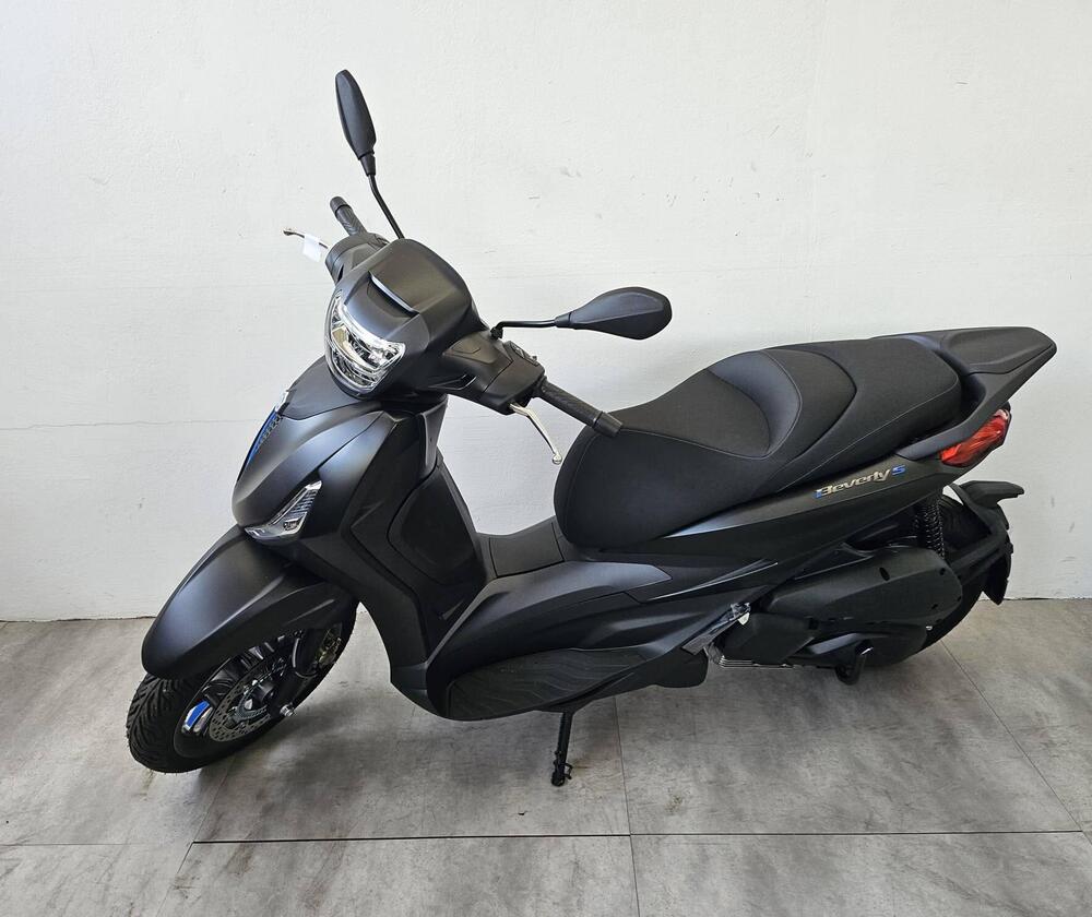 Piaggio Beverly 310 S (2025) (2)