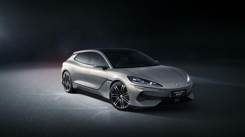 BYD Denza Z9 GT: oltre il parcheggio &quot;impossibile&quot; c&#039;&egrave; di pi&ugrave; [VIDEO]