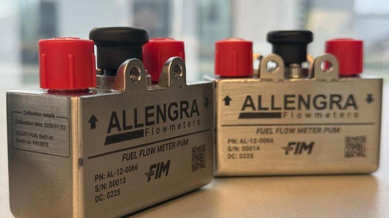 SBK 2025. Limitato il flusso di benzina per Ducati e BMW