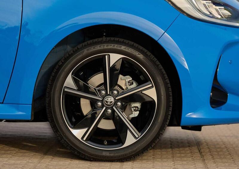 Toyota Yaris (11)