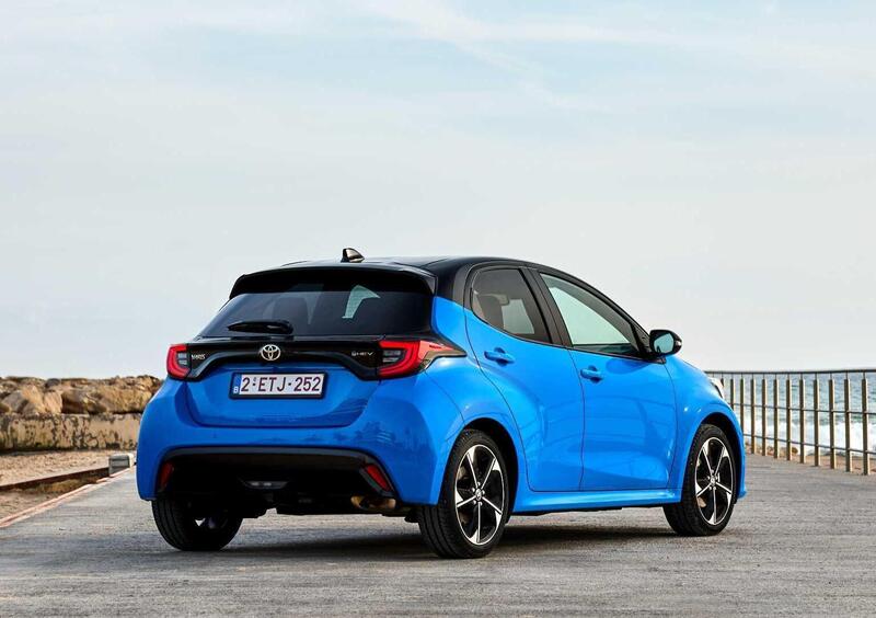 Toyota Yaris (2)